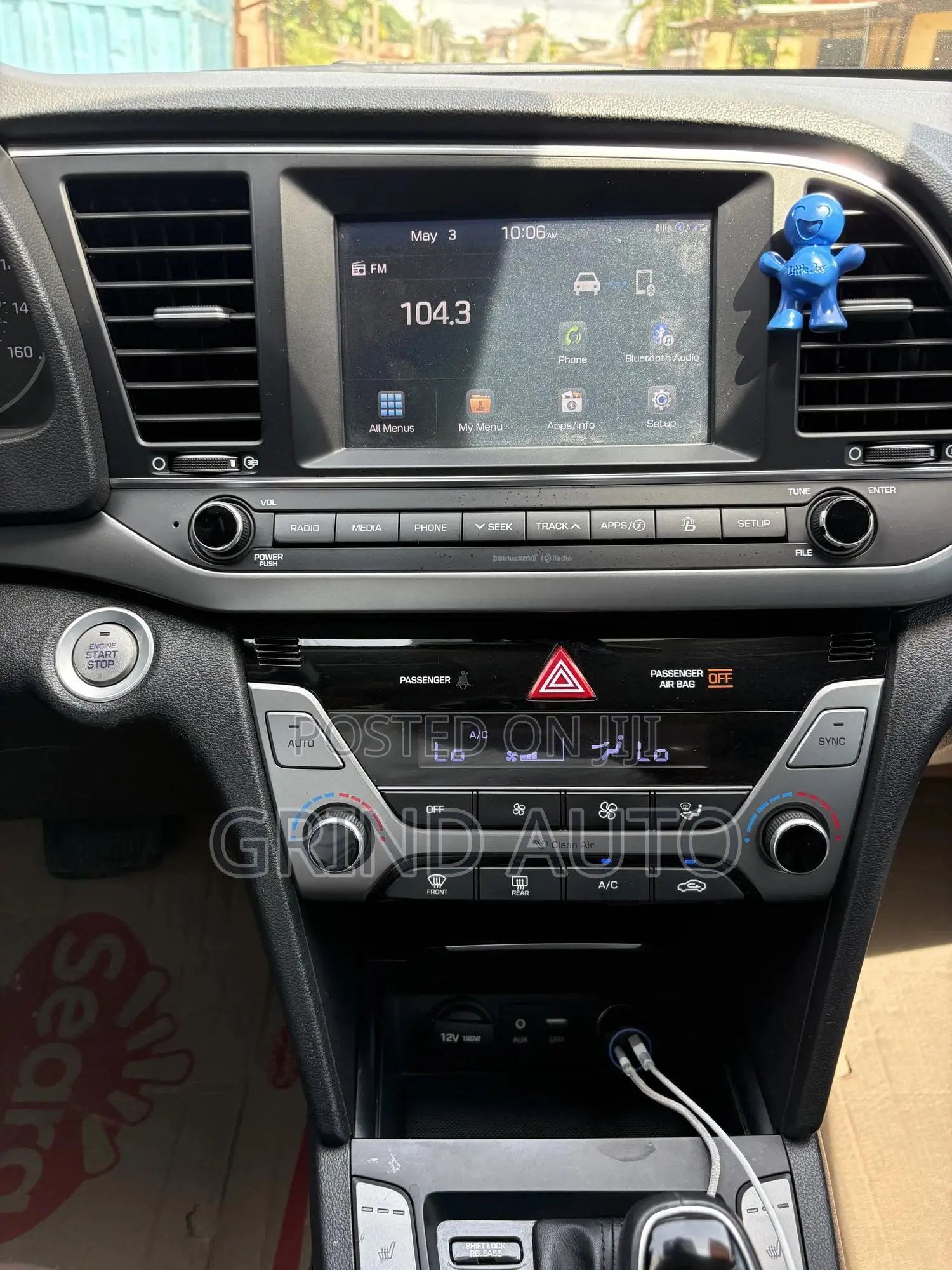 Hyundai Elantra 2017 Red
