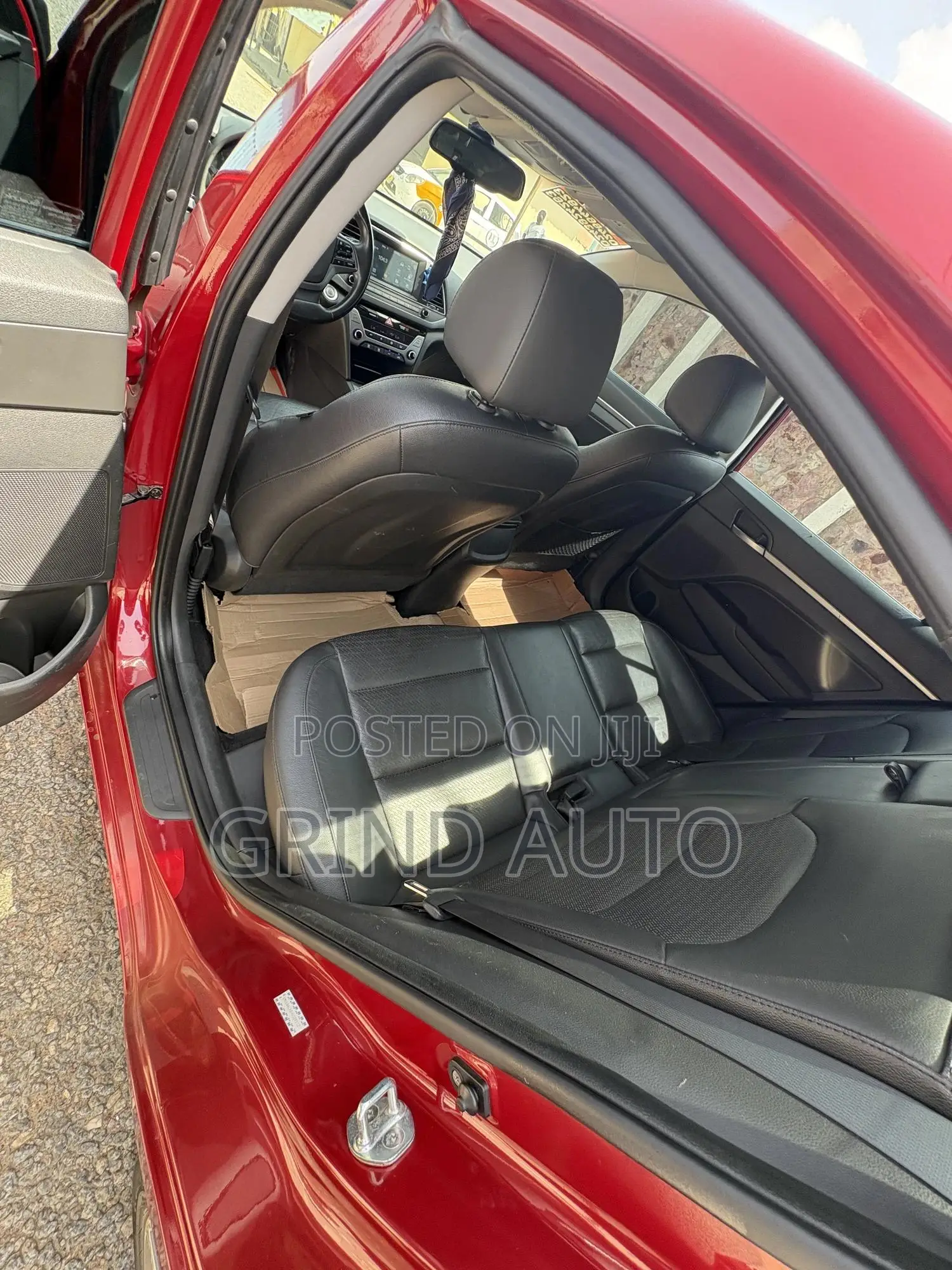Hyundai Elantra 2017 Red