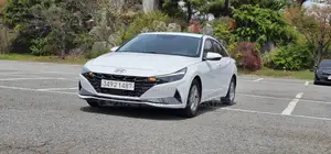 Hyundai Avante 2021 White