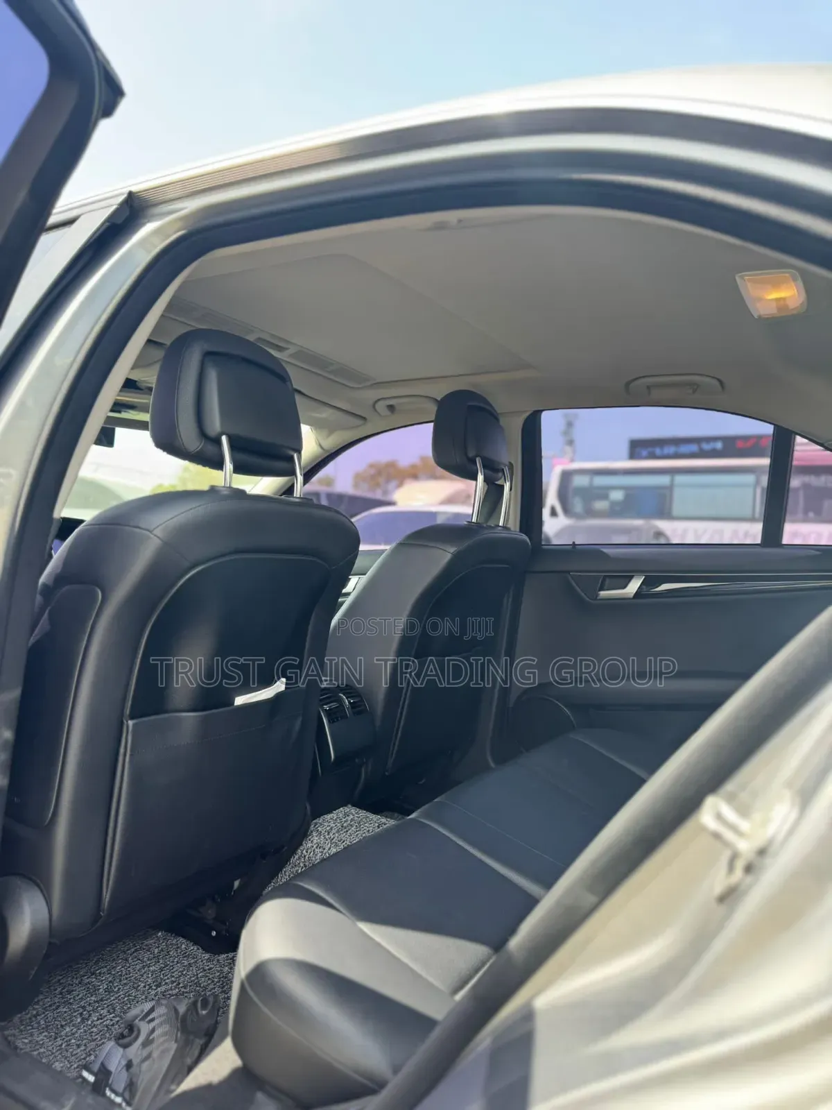 Mercedes-Benz C220 Classic 2014 Silver