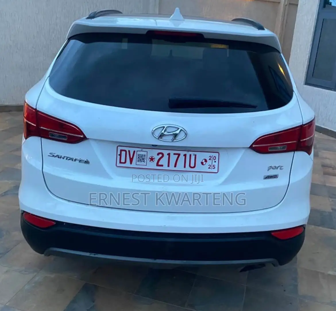 Hyundai Santa Fe 2015 White