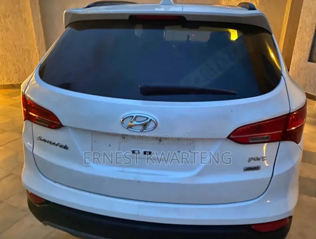 Hyundai Santa Fe 2015 White
