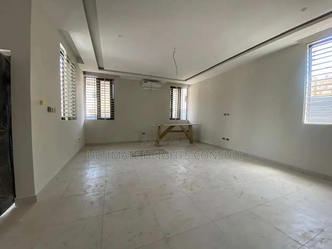 3bdrm House in Community 18, Melcom for sale