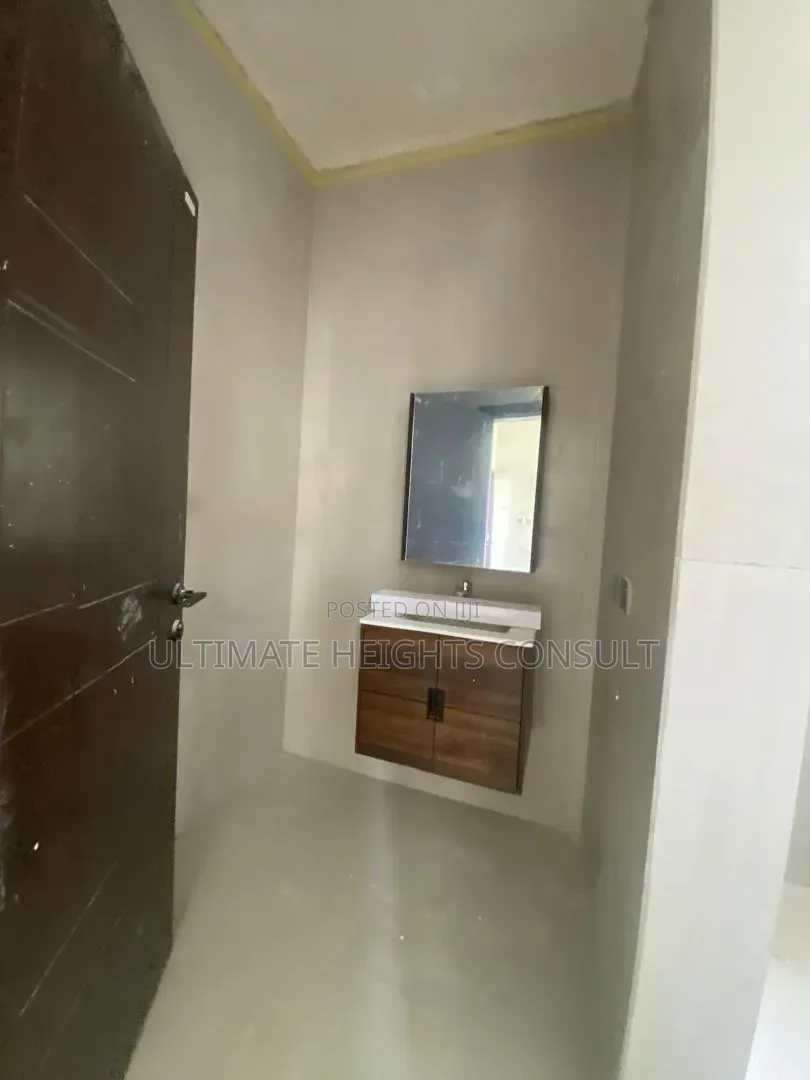 3bdrm House in Community 18, Melcom for sale