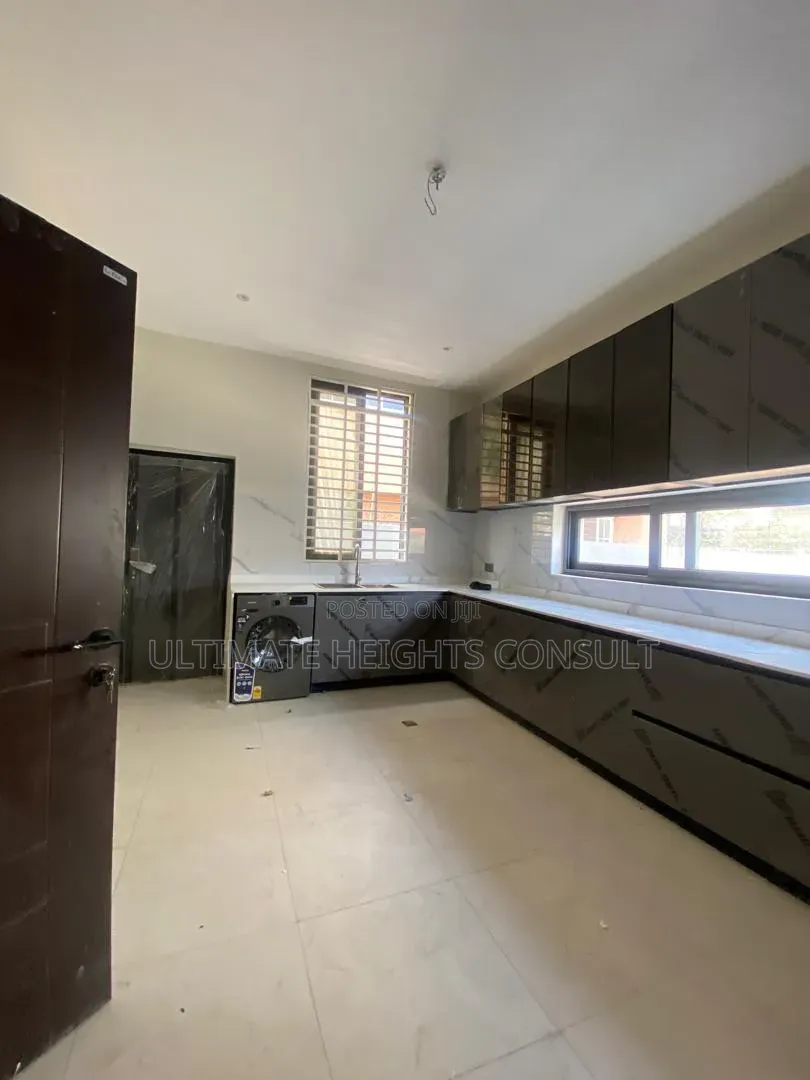 3bdrm House in Community 18, Melcom for sale