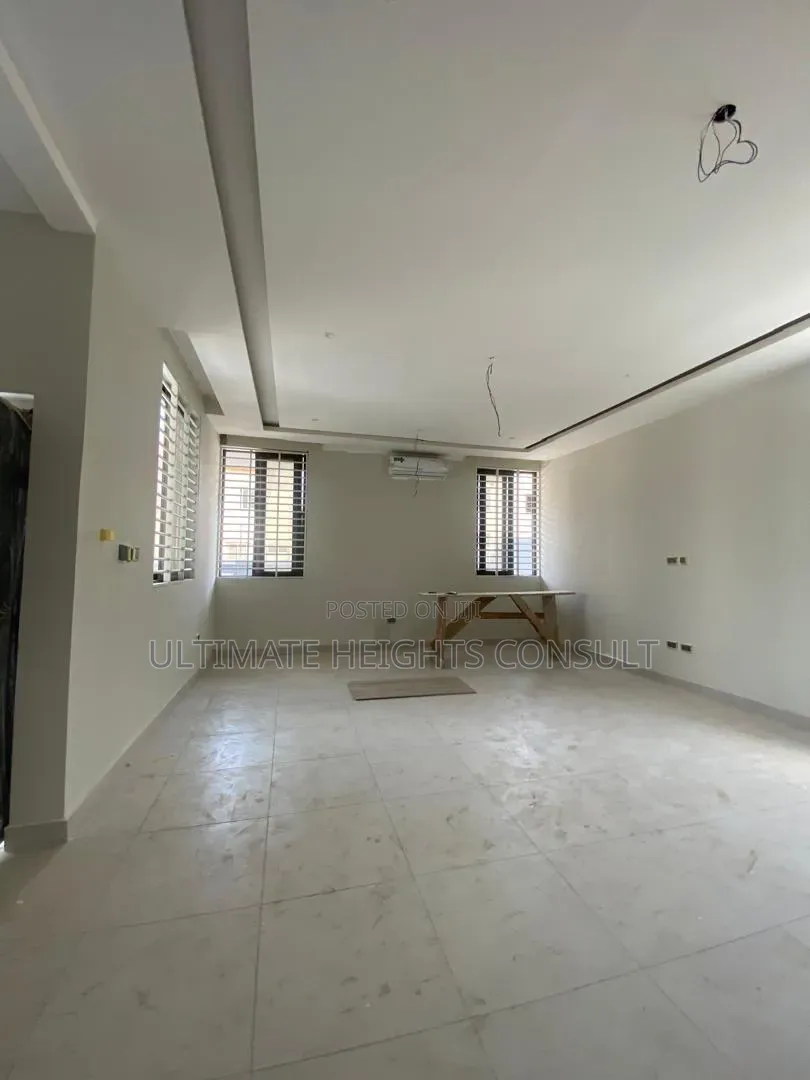 3bdrm House in Community 18, Melcom for sale