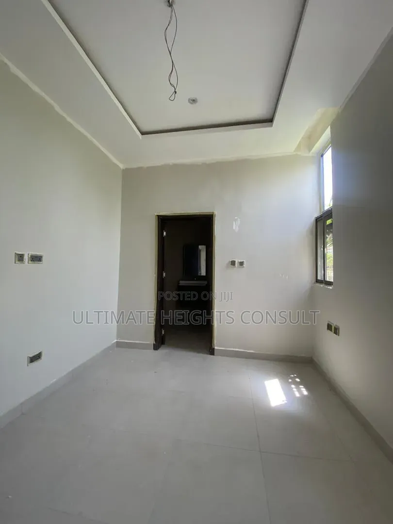 3bdrm House in Community 18, Melcom for sale