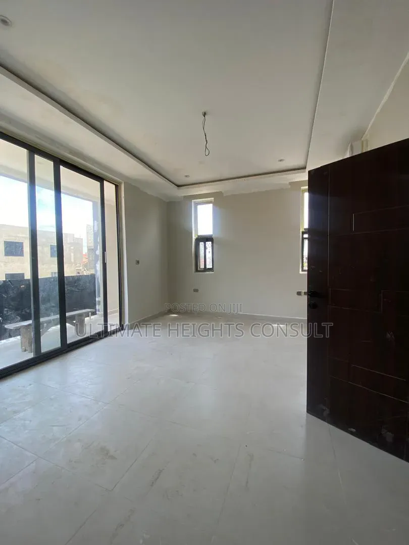 3bdrm House in Community 18, Melcom for sale