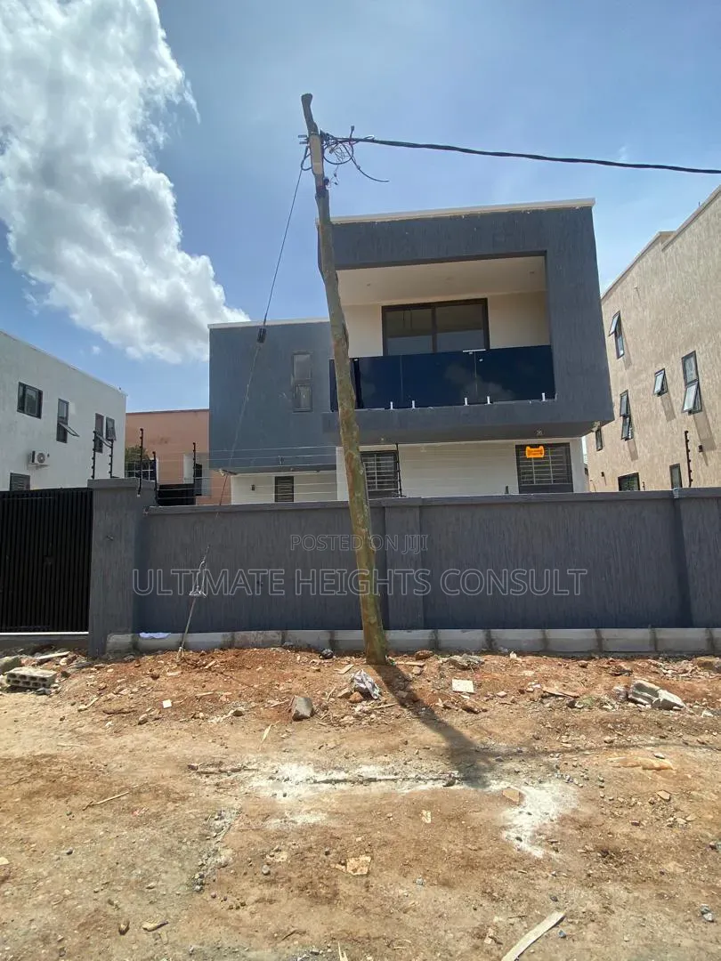 3bdrm House in Community 18, Melcom for sale