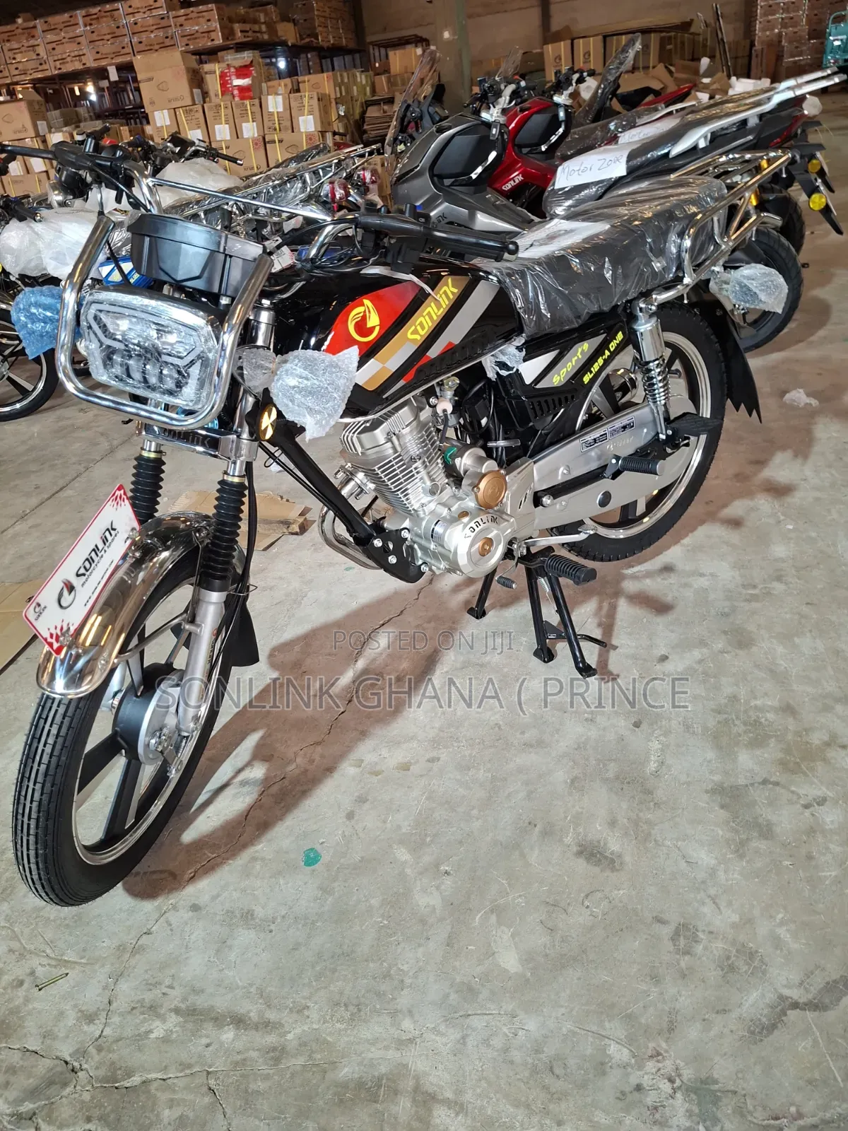 New Royal RY125 2025