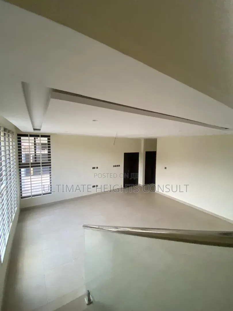 4bdrm House in Spintex Community 18, Melcom for sale