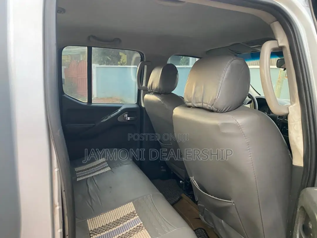 Nissan Navara 2015 Silver