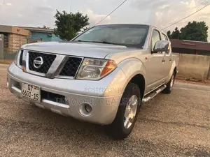 Nissan Navara 2015 Silver