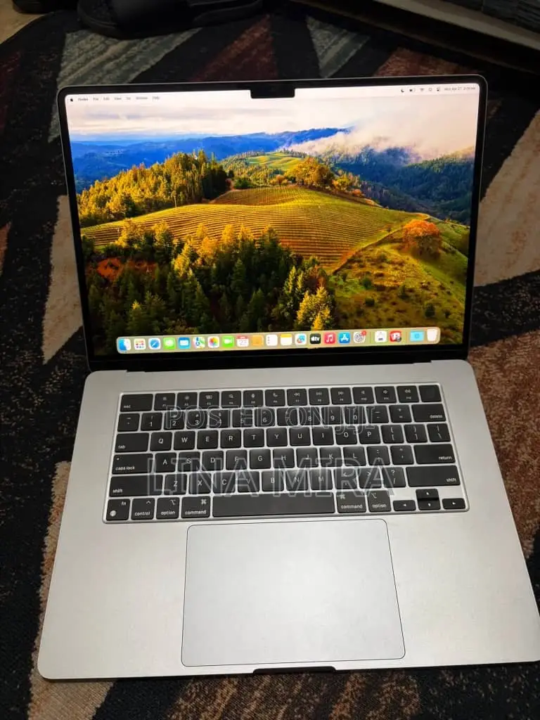 Laptop Apple MacBook Air 2023 M2 8GB Apple M2 SSD 256GB