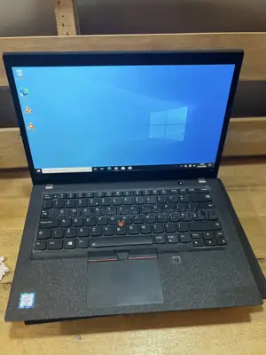Laptop Lenovo ThinkPad T490s 16GB Intel Core i5 SSD 512GB
