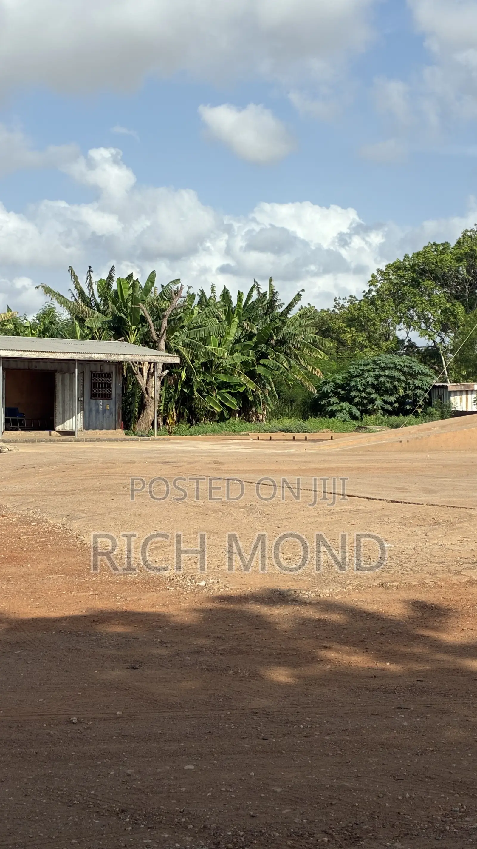 Washing Bay for Rent in Tema