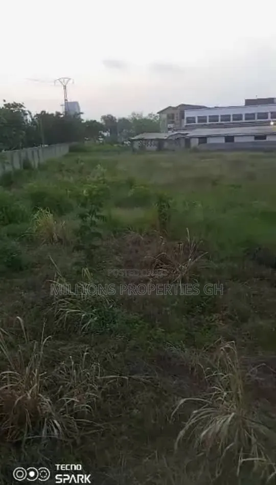 8 Plots 4sale Dzowrolo/Abelemkpe Overhead Roadside