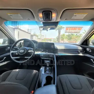 New Hyundai Elantra SEL 2024 Gray