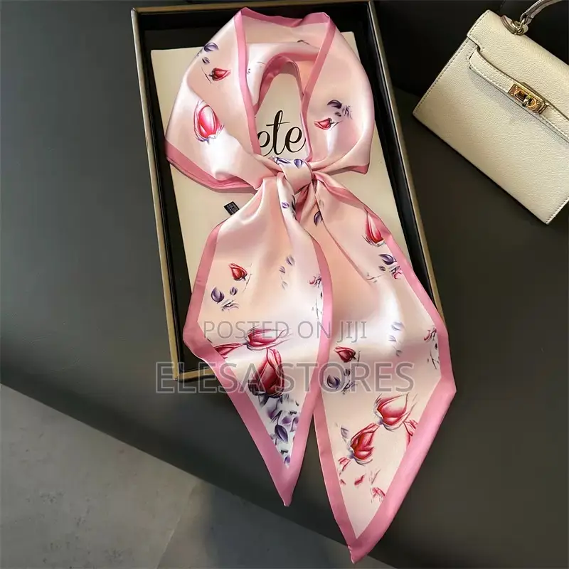Luxury Pointed Neck Scarfs