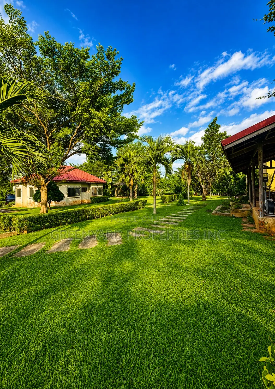 8bdrm Villa in Teiman, Oyarifa for sale
