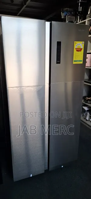 90cm Side by Side Silver Fridge With Freezer on Left and Fridge Right