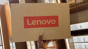 New Laptop Lenovo V14 G4 IRU 16GB Intel Core i7 SSD 512GB