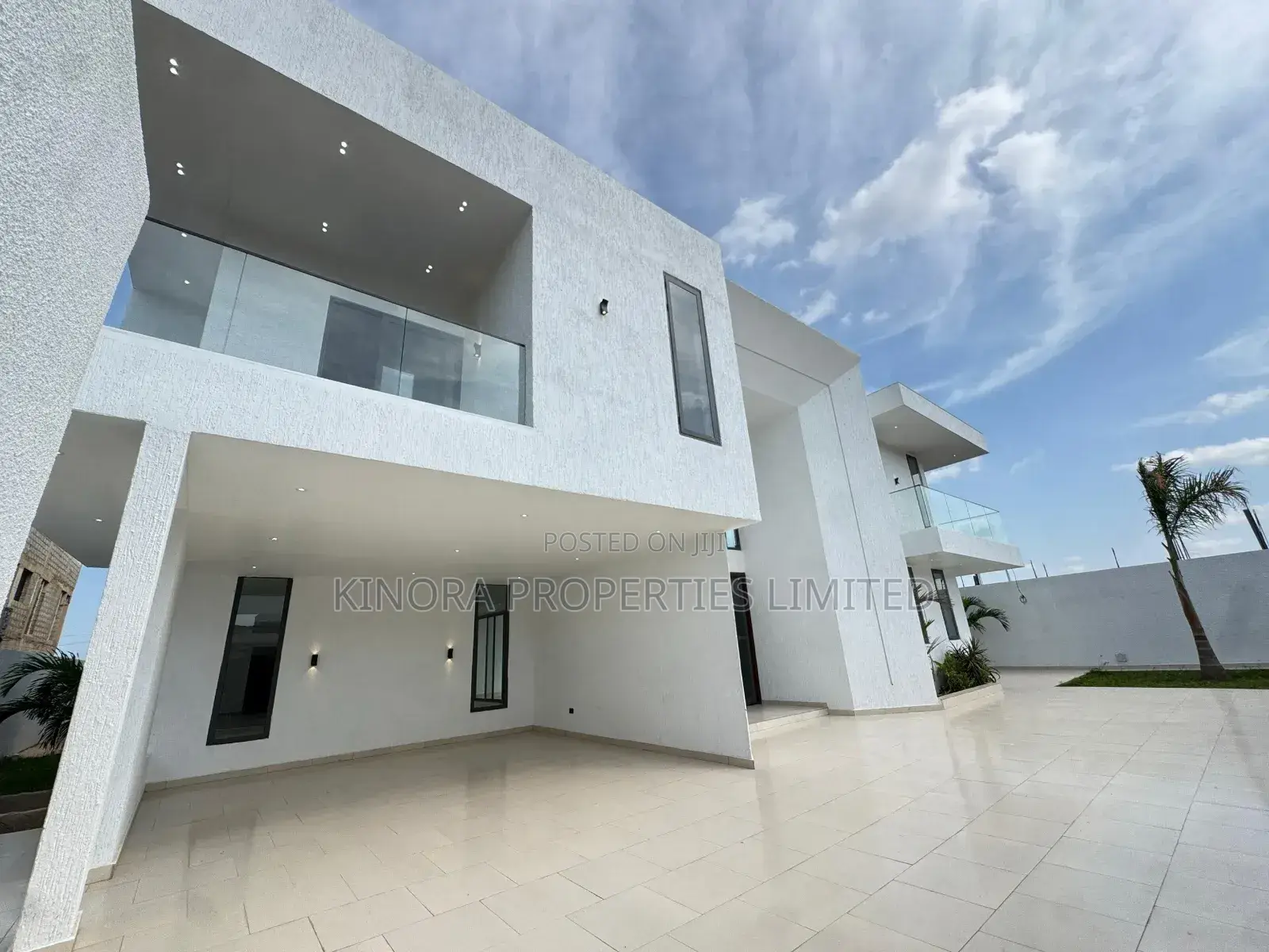 5bdrm Duplex in Oyarifa, Ghana Flag for sale
