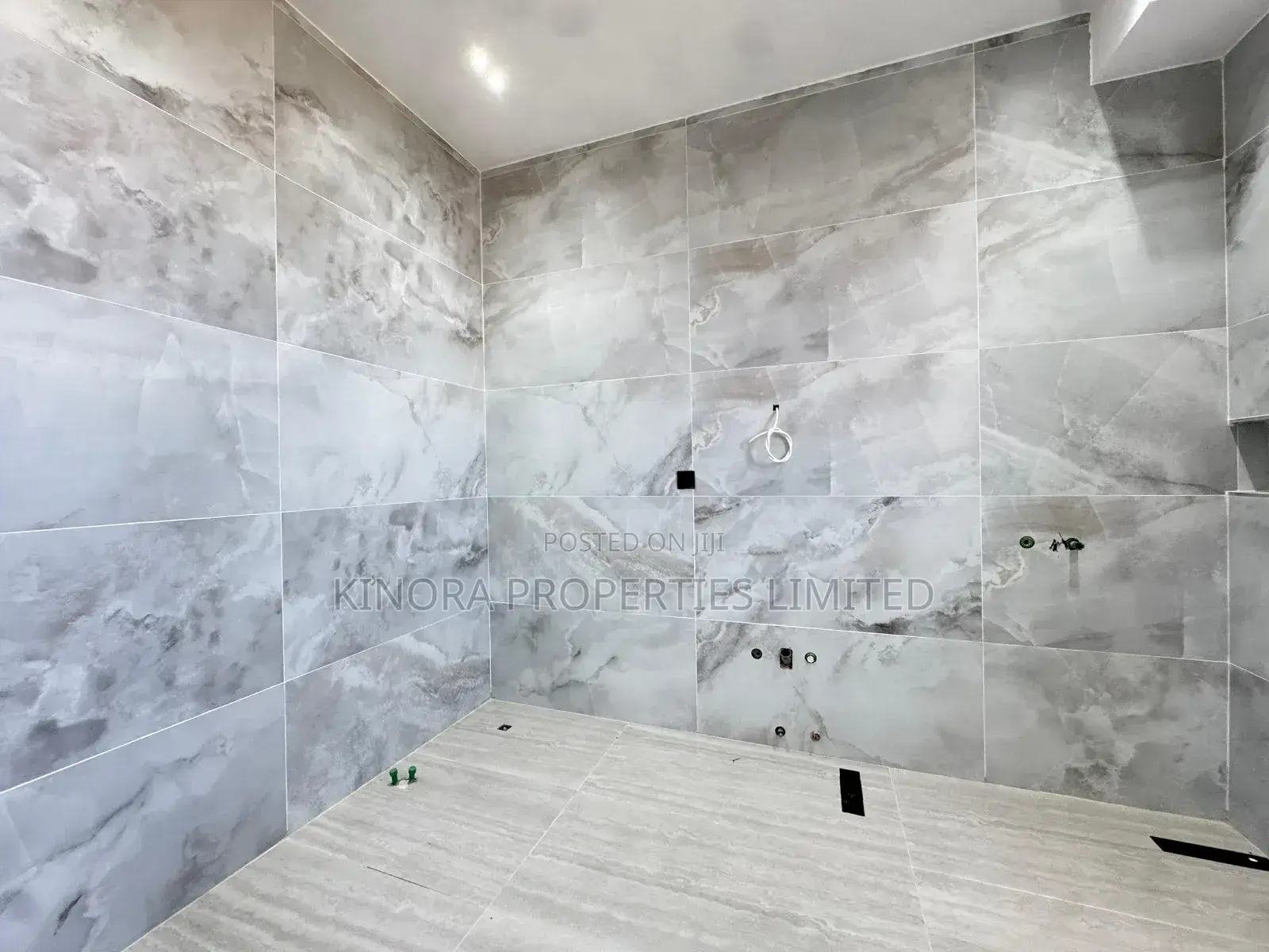 5bdrm Duplex in Oyarifa, Ghana Flag for sale
