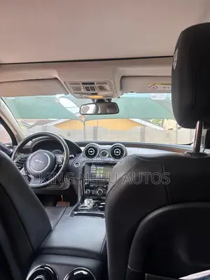 Jaguar XJ XJL Portfolio AWD 2017 Blue