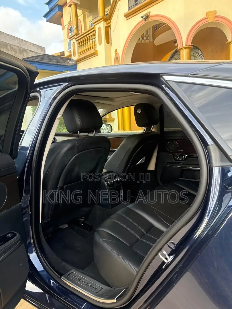 Jaguar XJ XJL Portfolio AWD 2017 Blue
