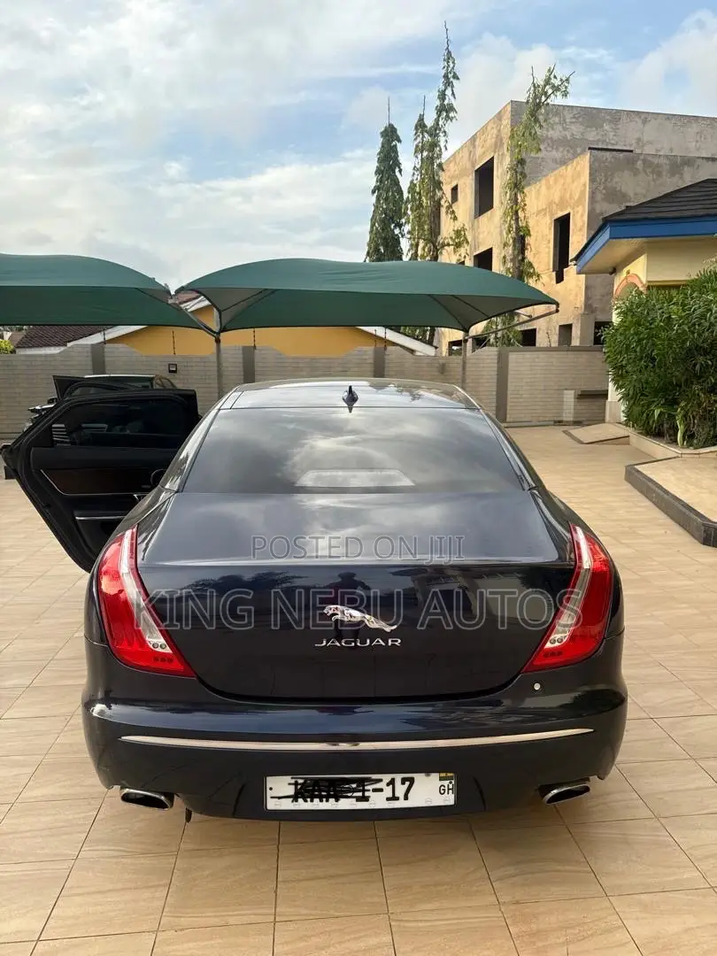 Jaguar XJ XJL Portfolio AWD 2017 Blue