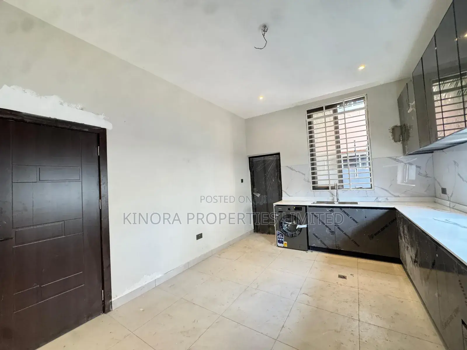 4bdrm Duplex in Davtraco Estate, American House for sale