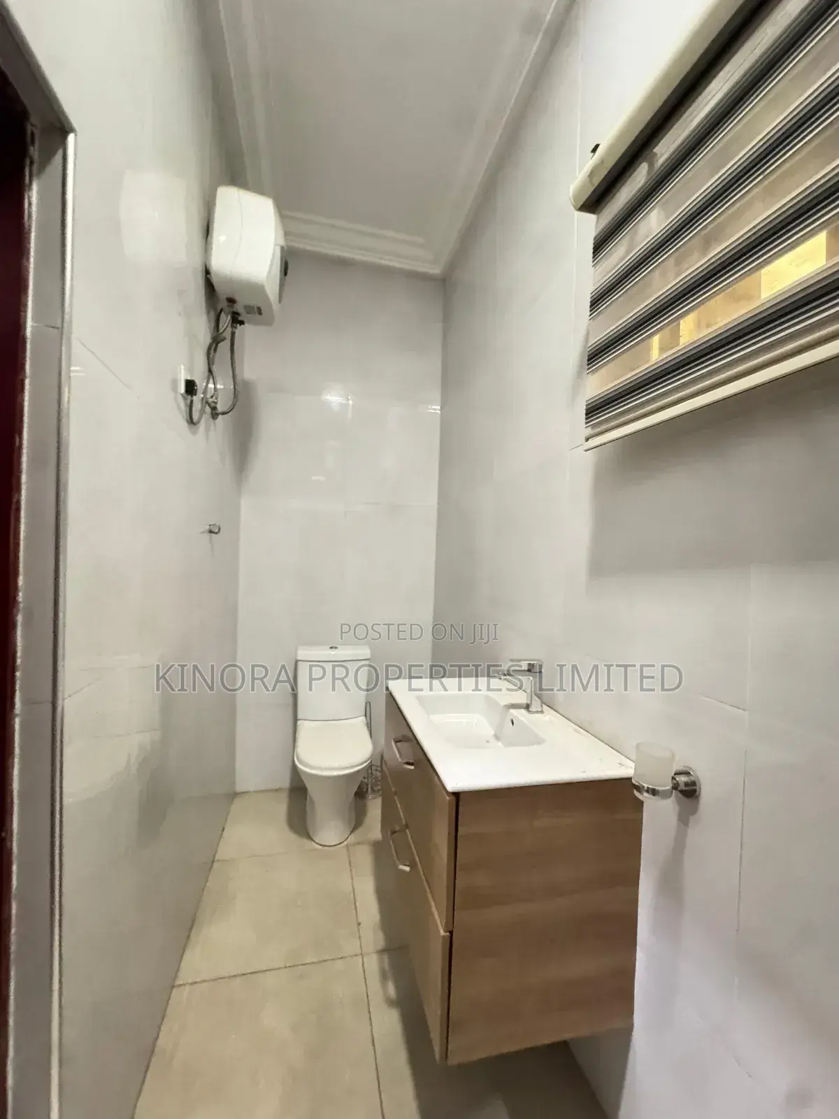 Furnished 7bdrm Apartment in East Legon Main, American House for rent