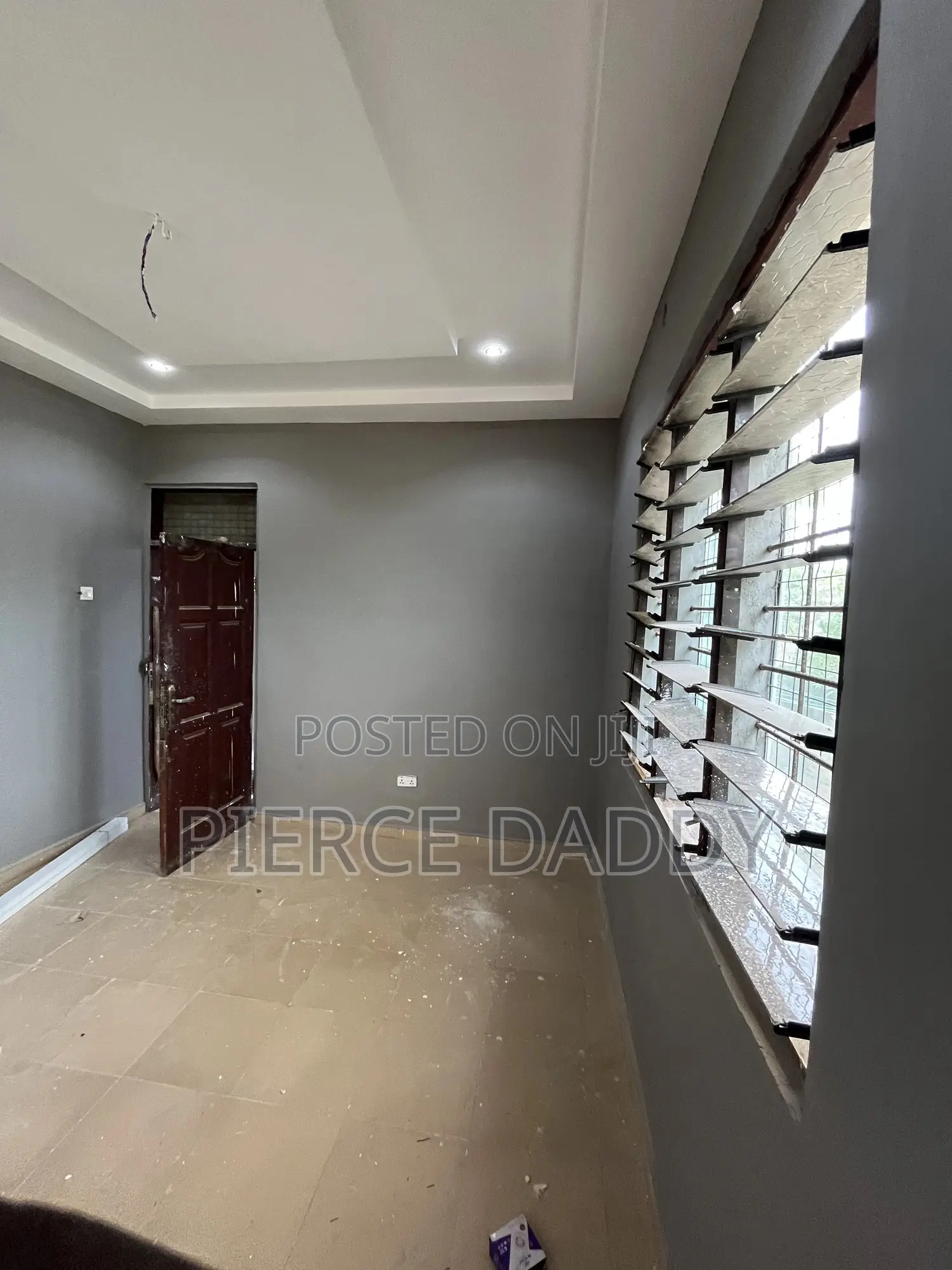 1bdrm Room & Parlour in Manhean for rent