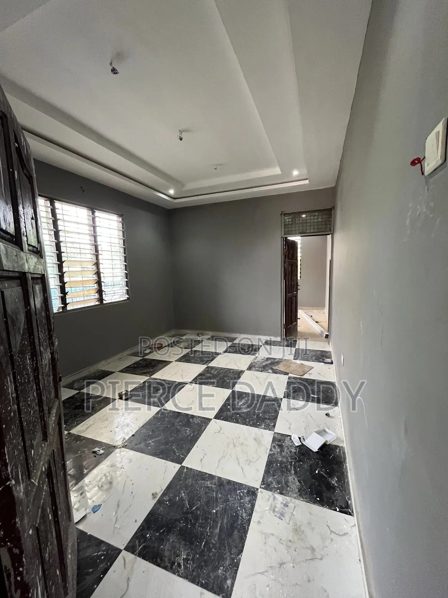 1bdrm Room & Parlour in Manhean for rent