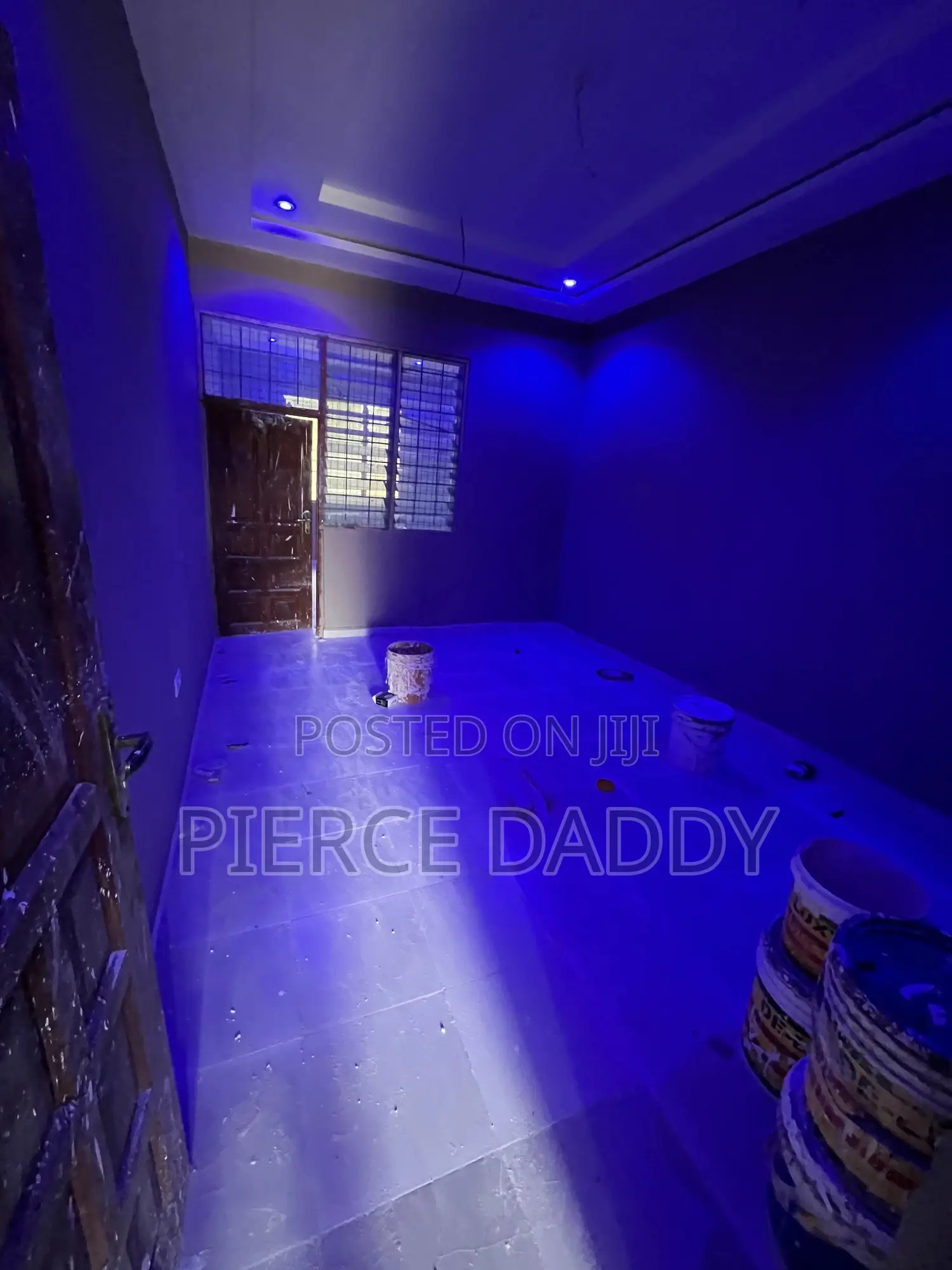 1bdrm Room & Parlour in Manhean for rent
