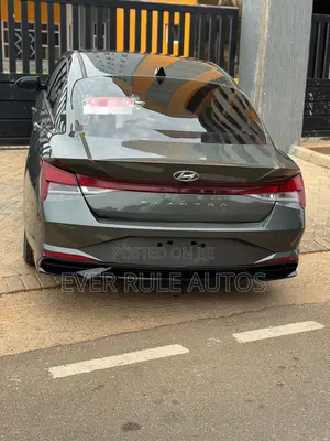 Hyundai Elantra Limited 2023 Gray