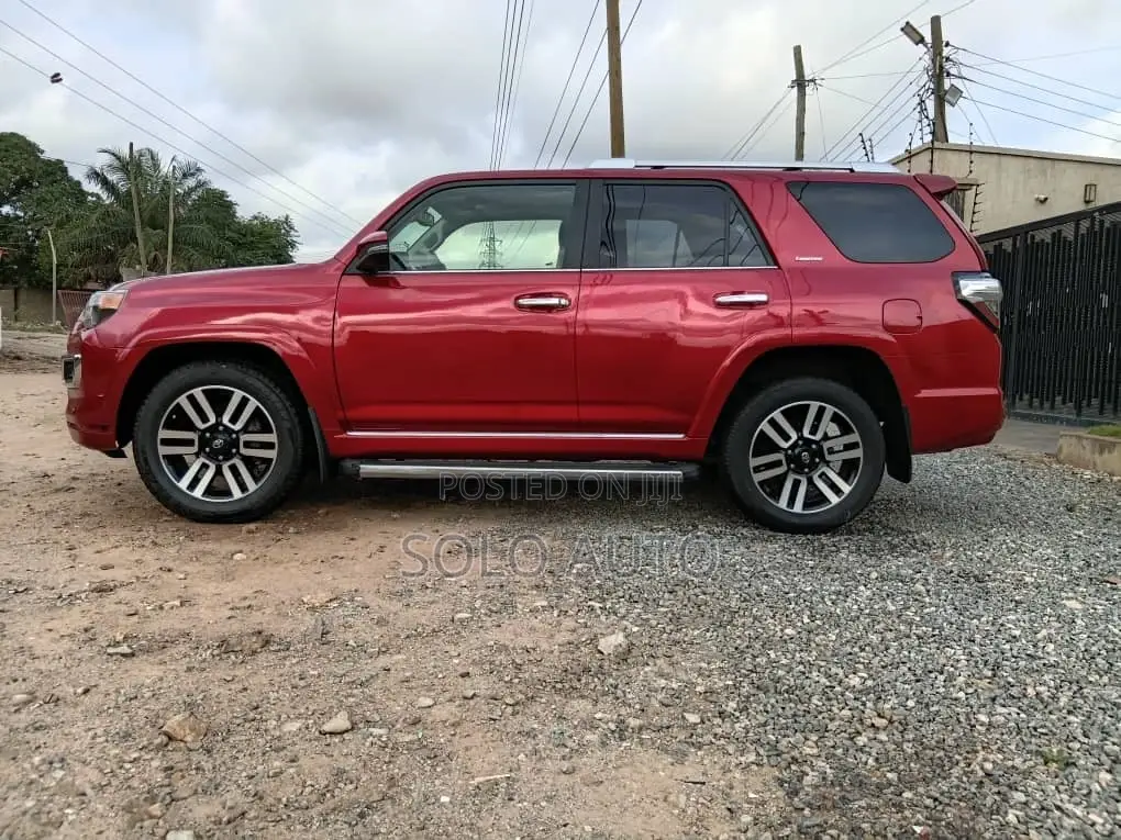 Toyota 4-Runner Limited 2021 Red