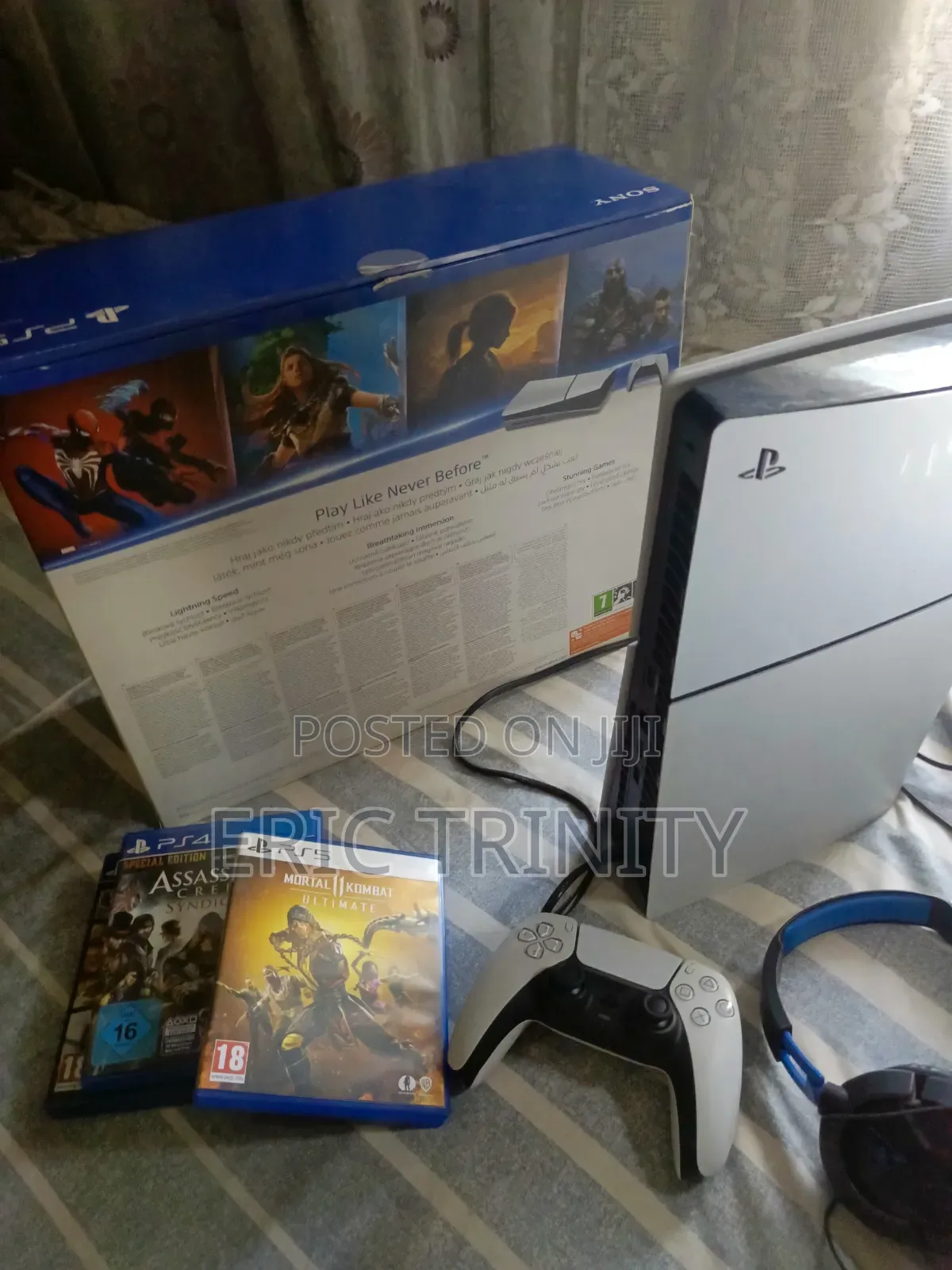 Slightly Used and Neat Ps5 for Sale.Disc Version and 1tb