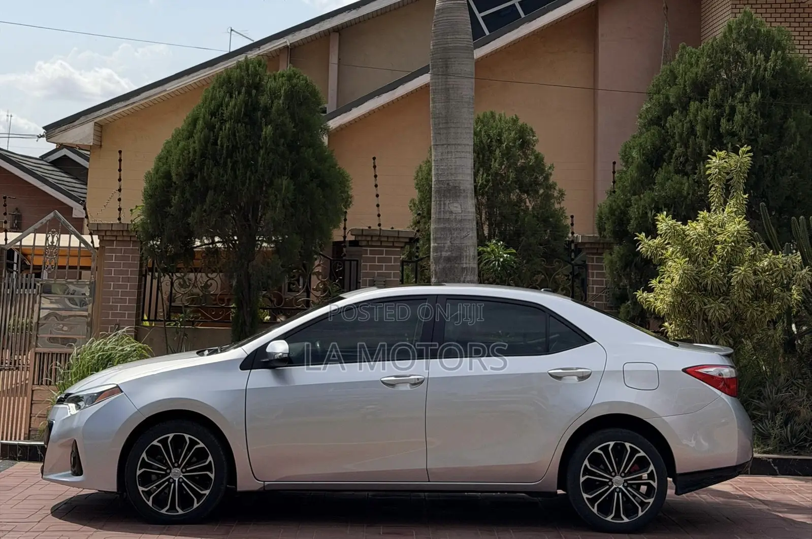 Toyota Corolla 2016 Silver