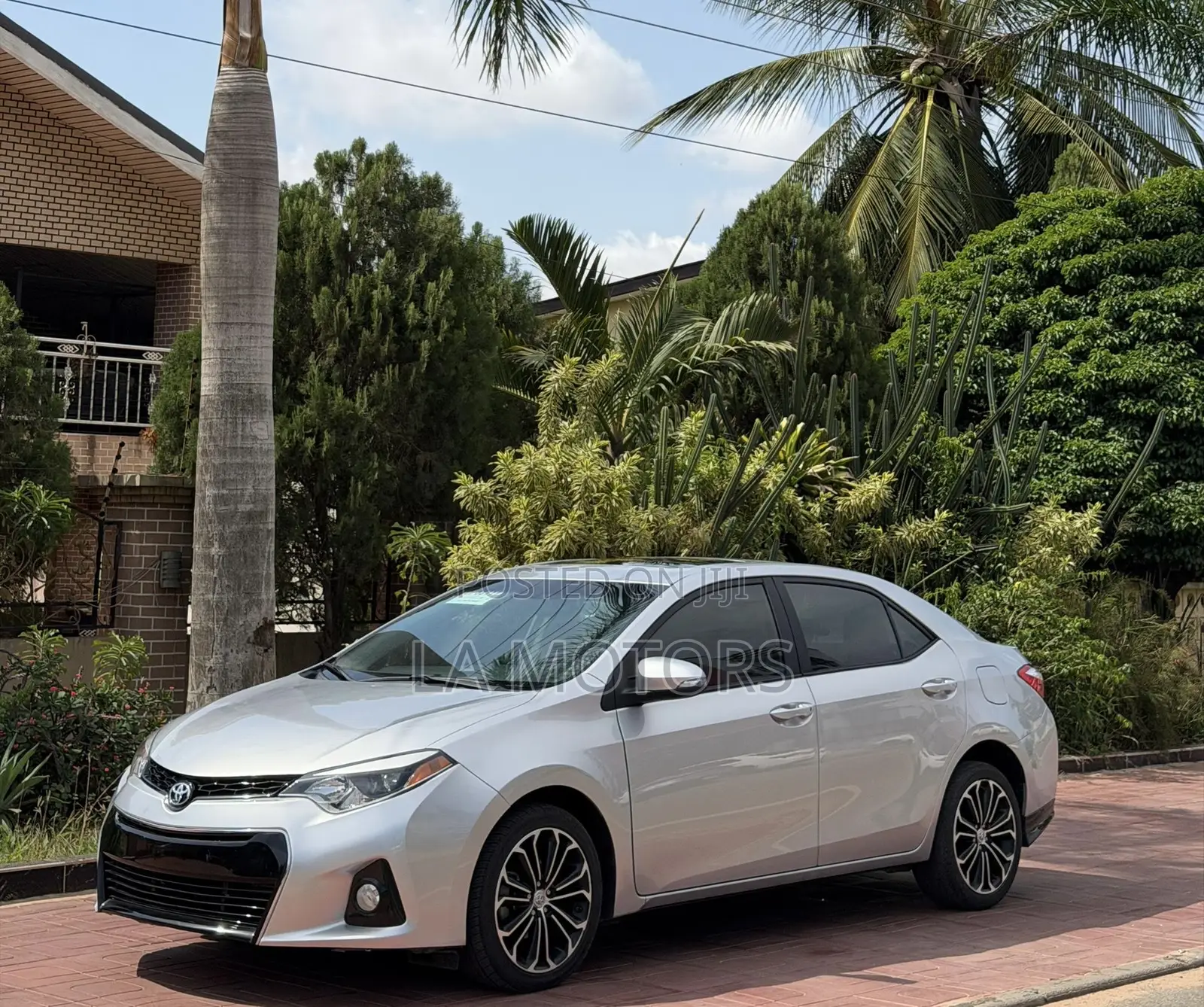 Toyota Corolla 2016 Silver