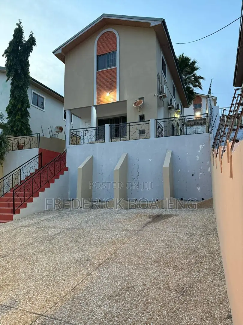 3bdrm House in Police Station for sale