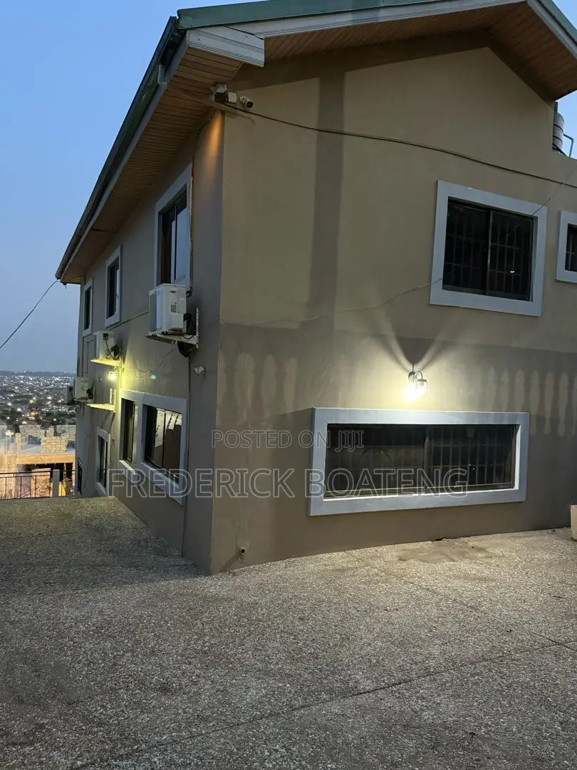 3bdrm House in Police Station for sale