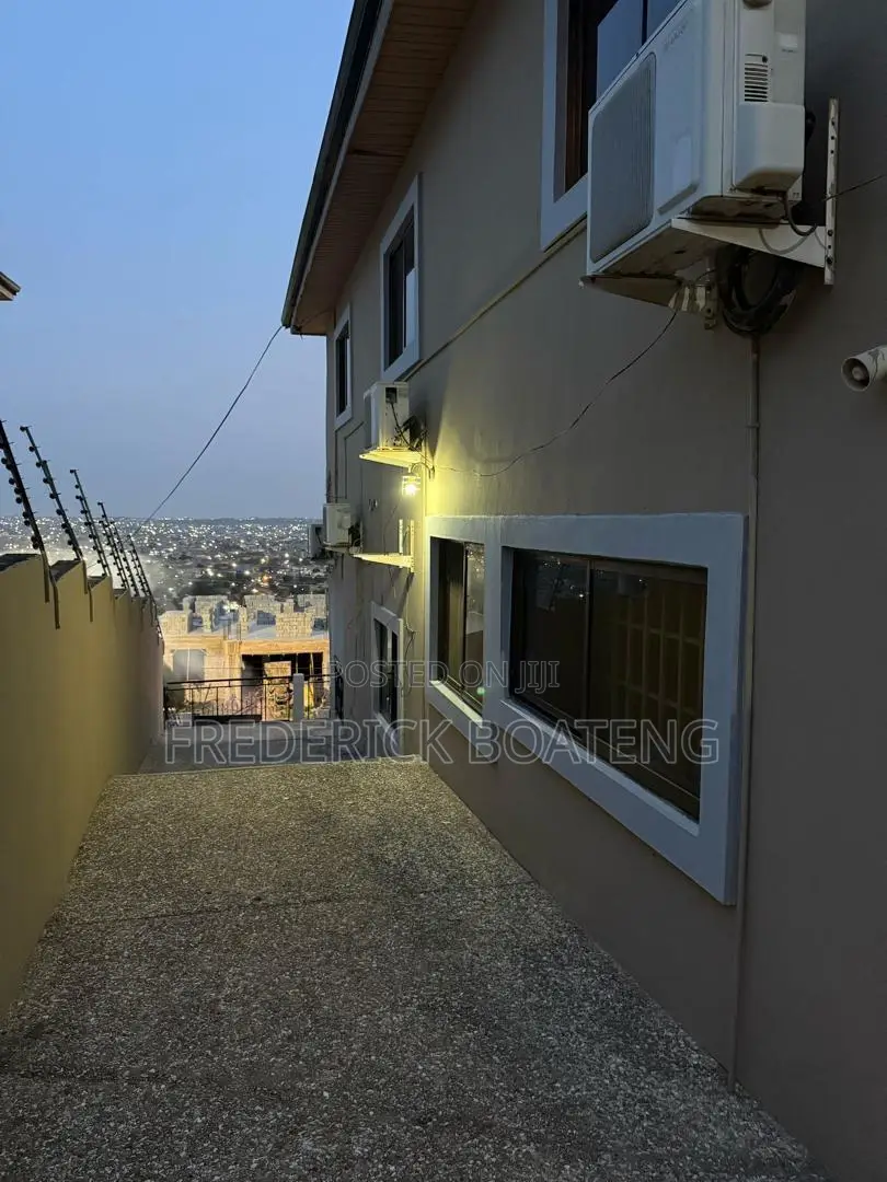 3bdrm House in Police Station for sale