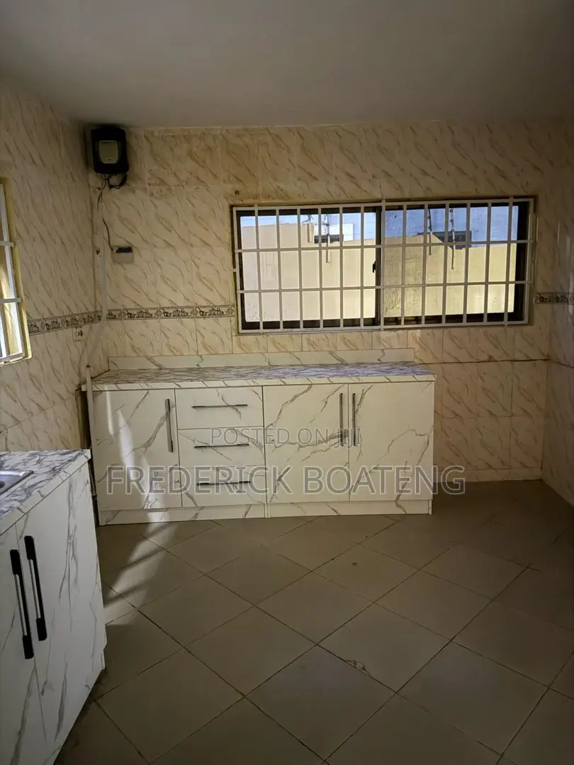 3bdrm House in Police Station for sale