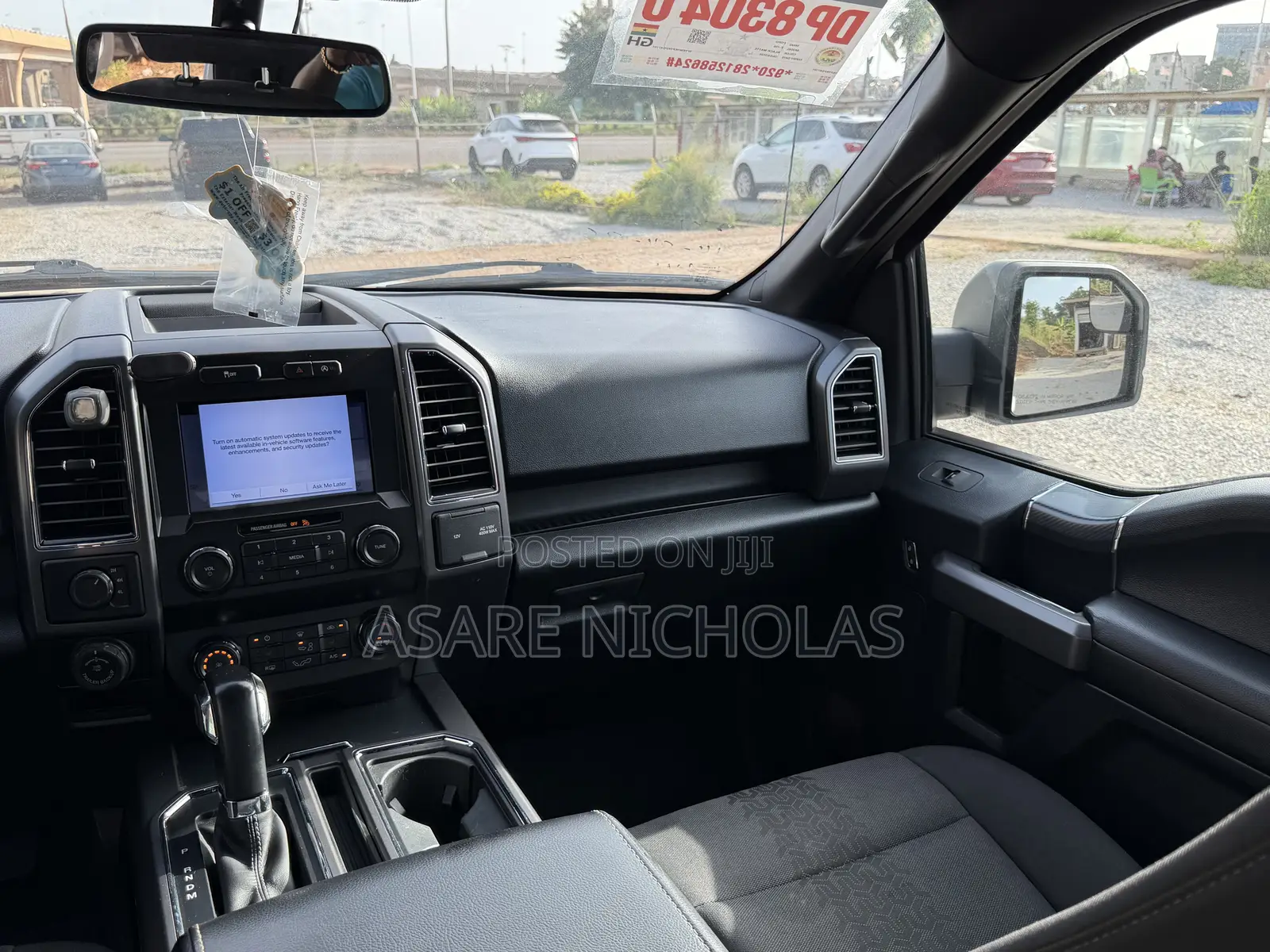 Ford F-150 2022 White