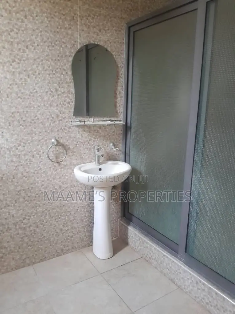 2bdrm Apartment in Oyarifa for rent