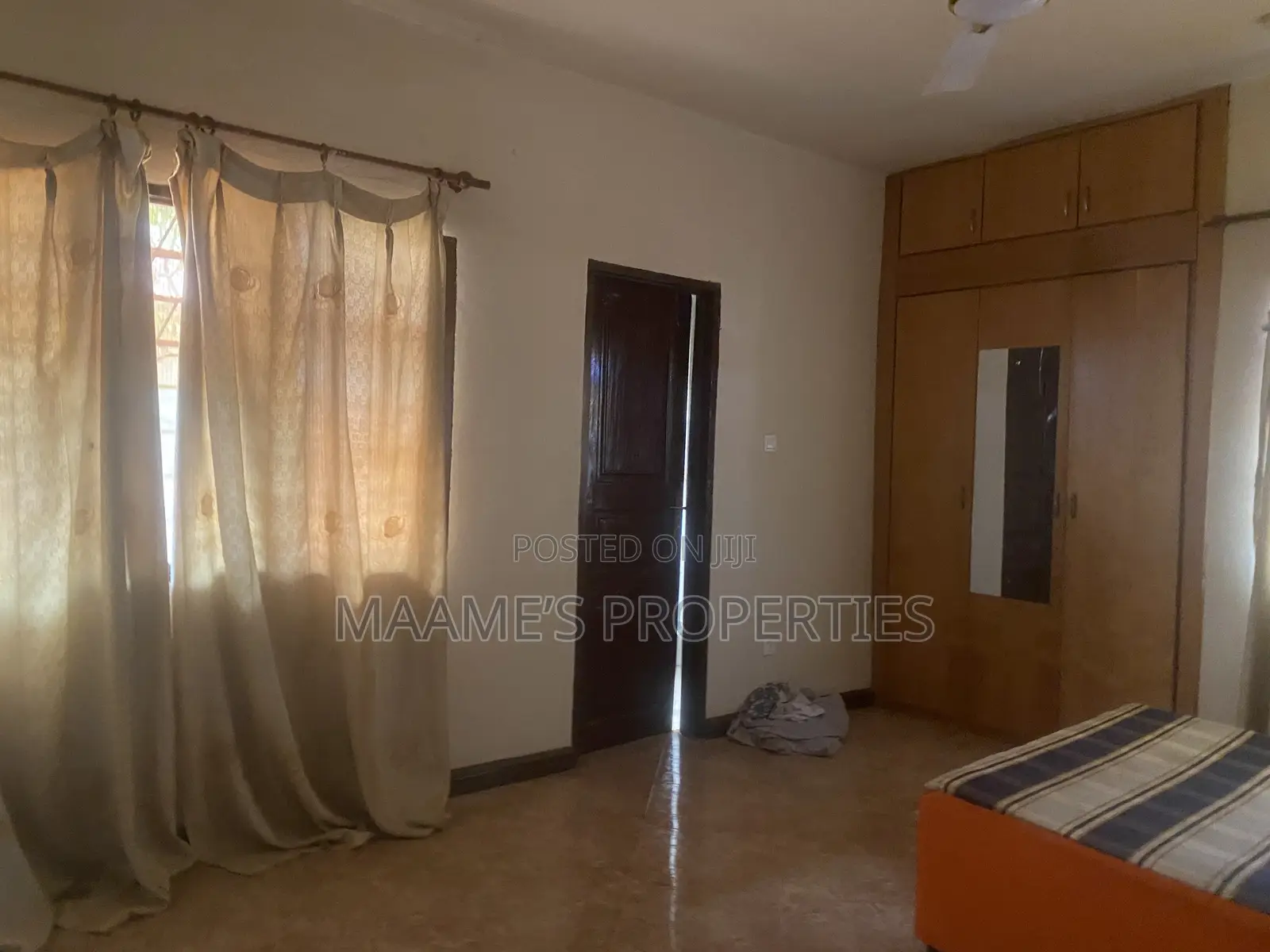 6bdrm House in Adenta for rent