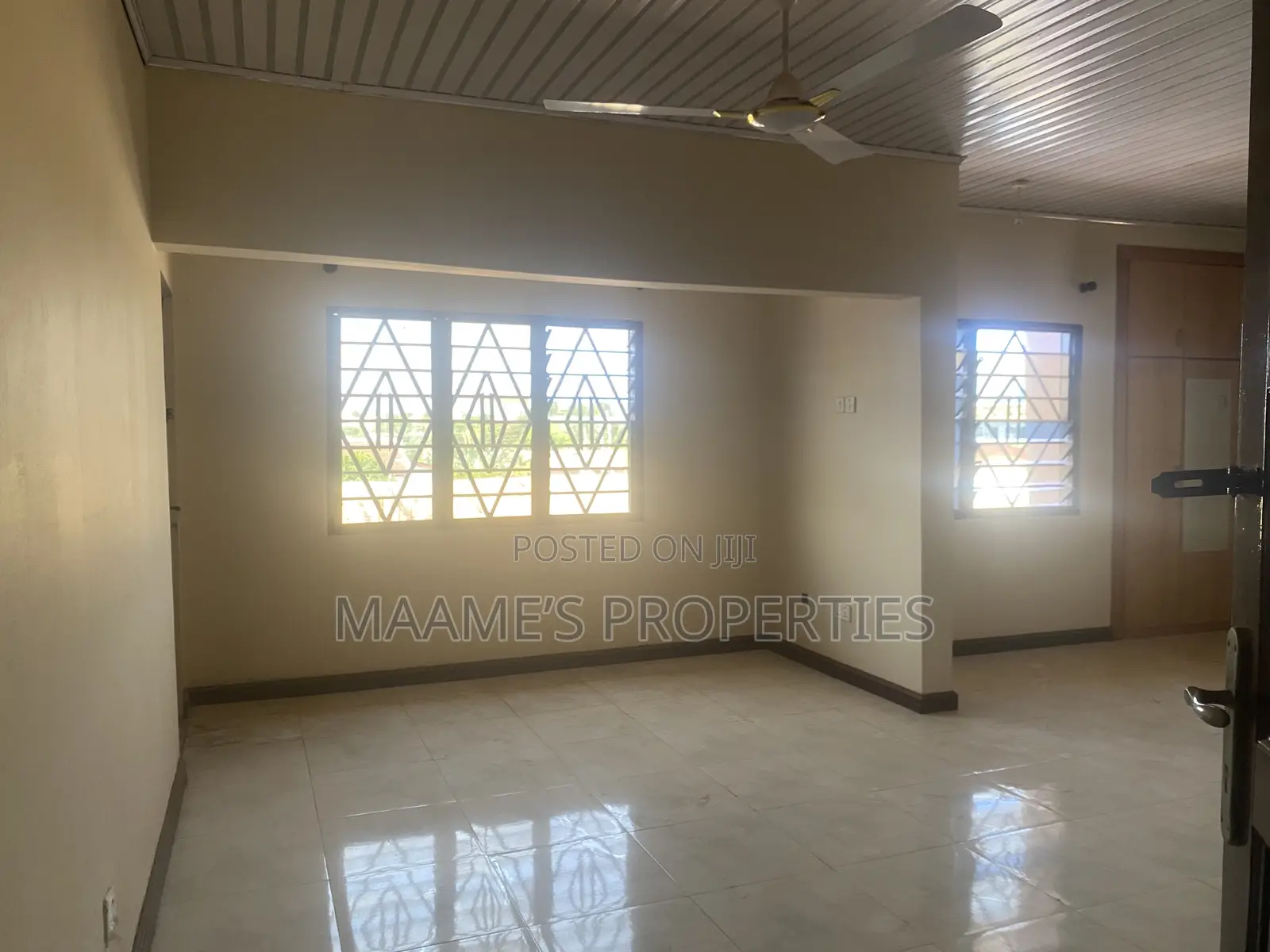 6bdrm House in Adenta for rent