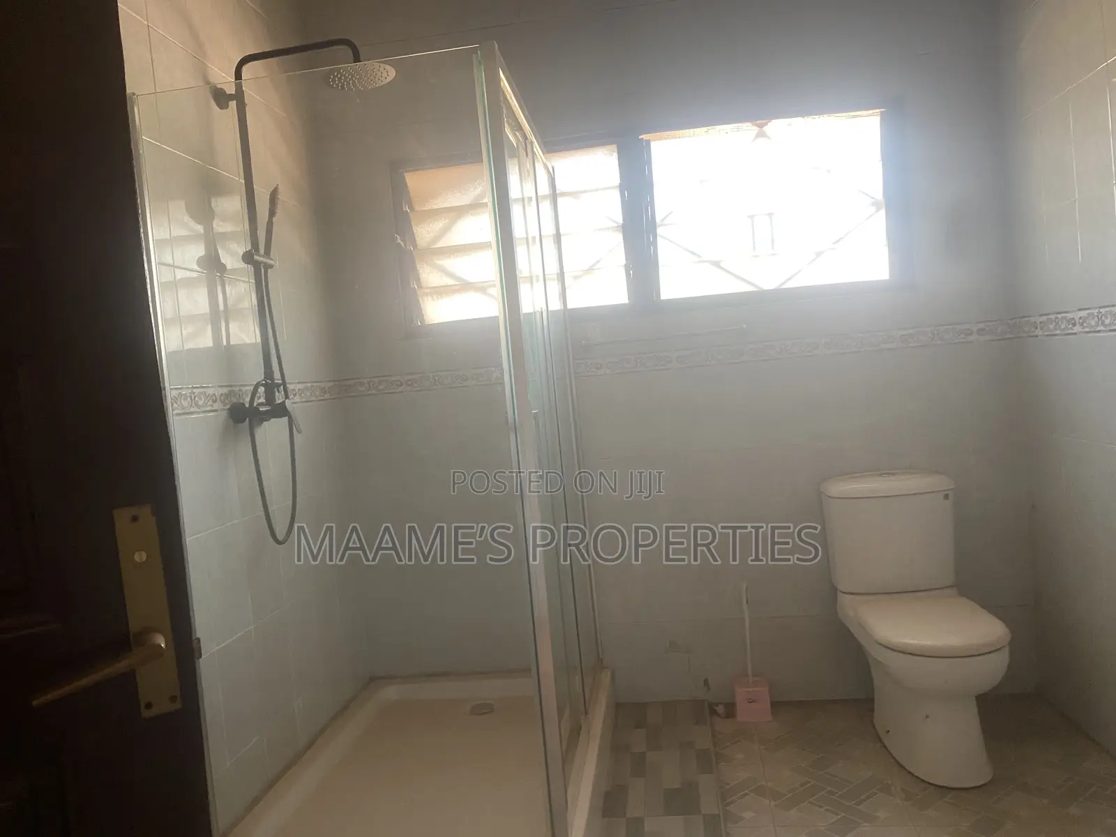 6bdrm House in Adenta for rent